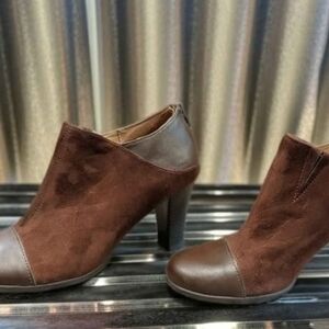 Elegant Brown Ankle Boots